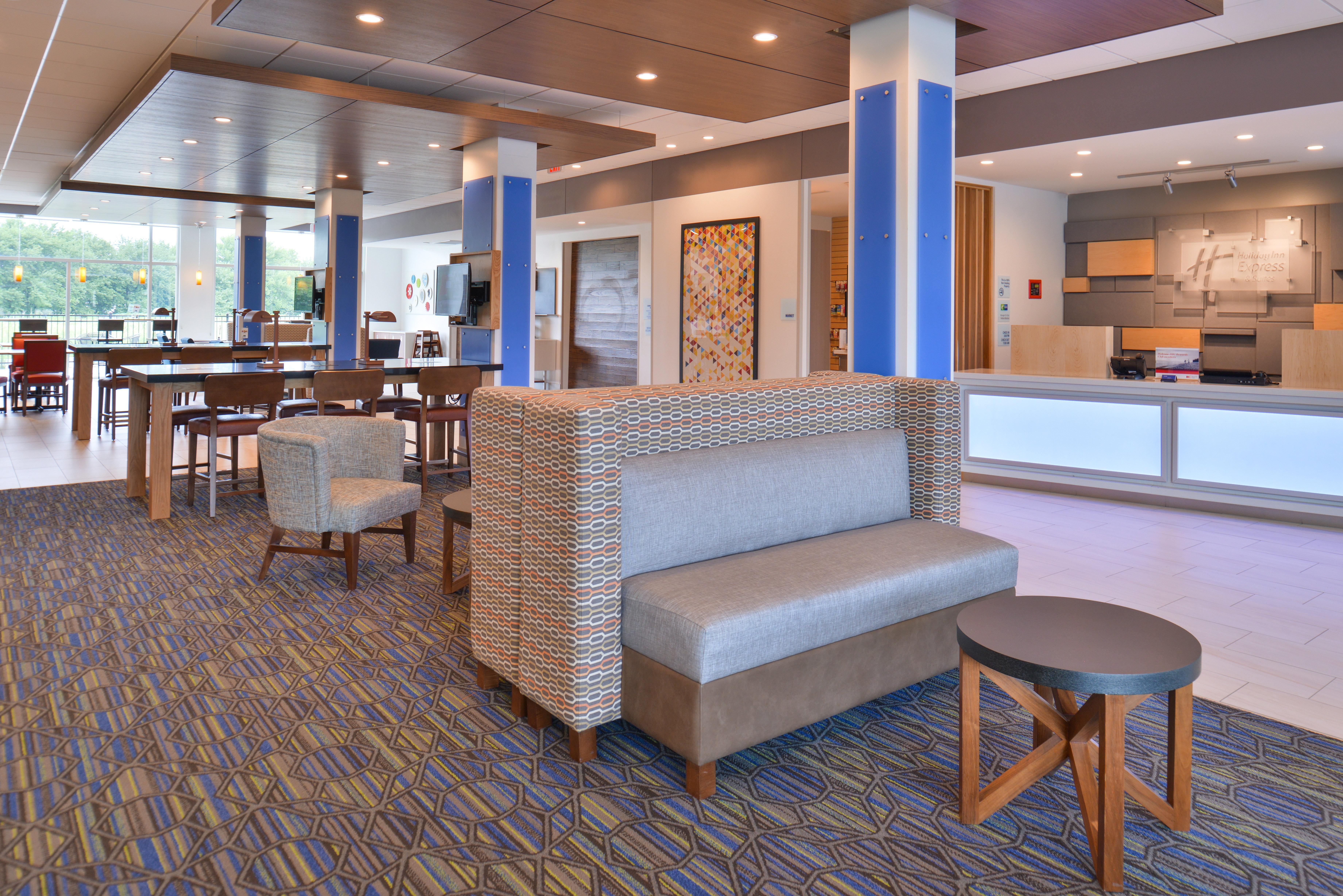 Holiday Inn Express & Suites Omaha Airport By Ihg Carter Lake Kültér fotó